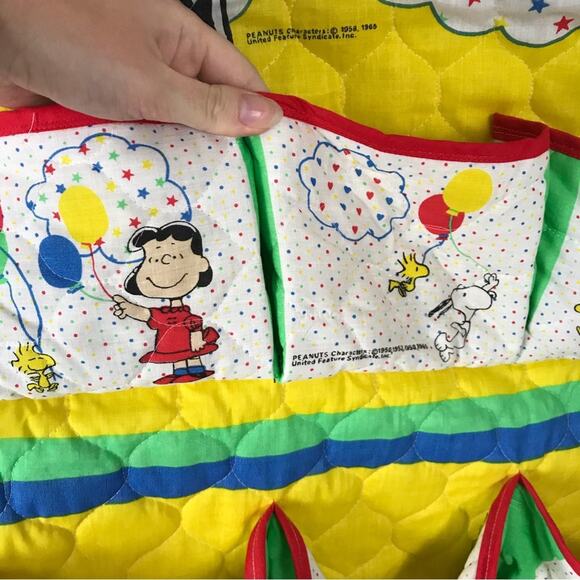 Vintage Peanuts Snoopy Charlie Brown Characters Cloth Hanging Organizer - Picture 4 of 10